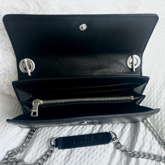 RUDSAK Black Leather Chain Wallet - Picture 6 of 6